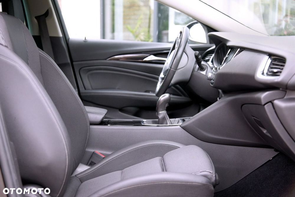 Opel Insignia 1.6 T Exclusive S&S - 13