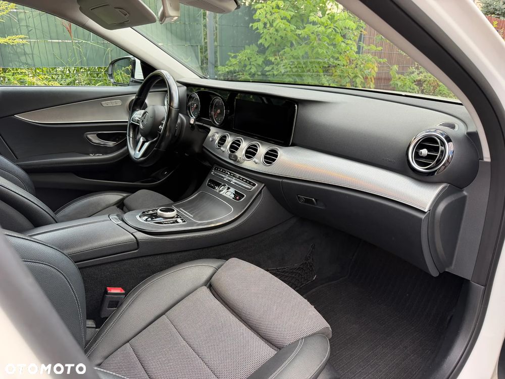 Mercedes-Benz Klasa E 400 d 4-Matic 9G-TRONIC - 10