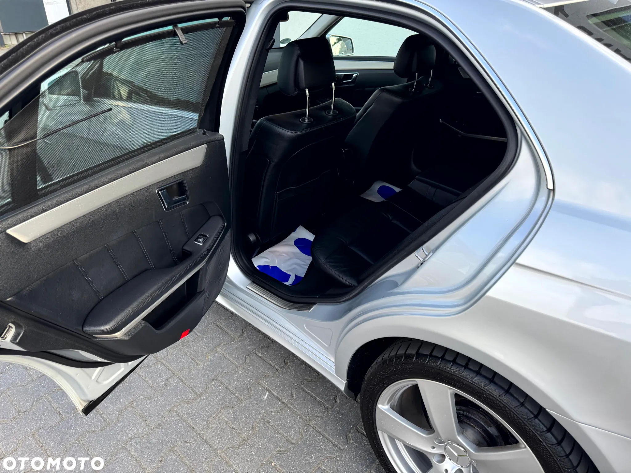Mercedes-Benz Klasa E 220 CDI 7G-TRONIC Avantgarde - 20