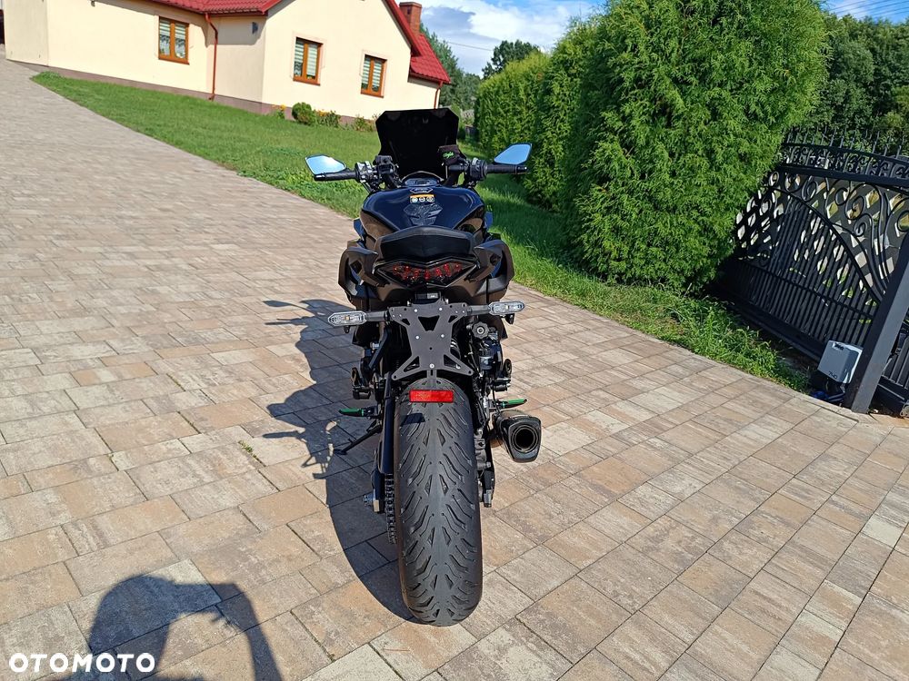 Kawasaki Ninja 1000 SX - 8