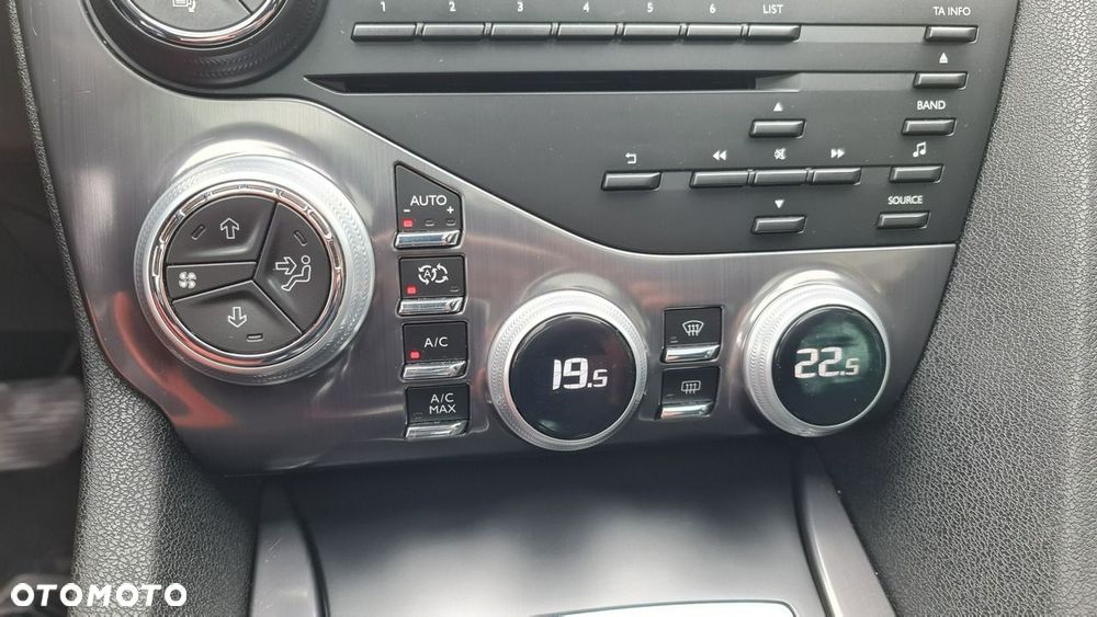 Citroën DS5 2.0 Hybrid4 SportChic - 25