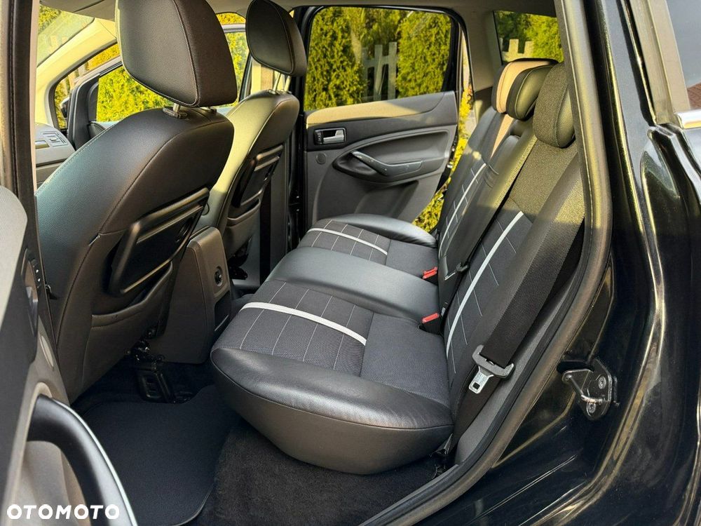 Ford Kuga 2.0 TDCi 4WD Titanium Plus - 17