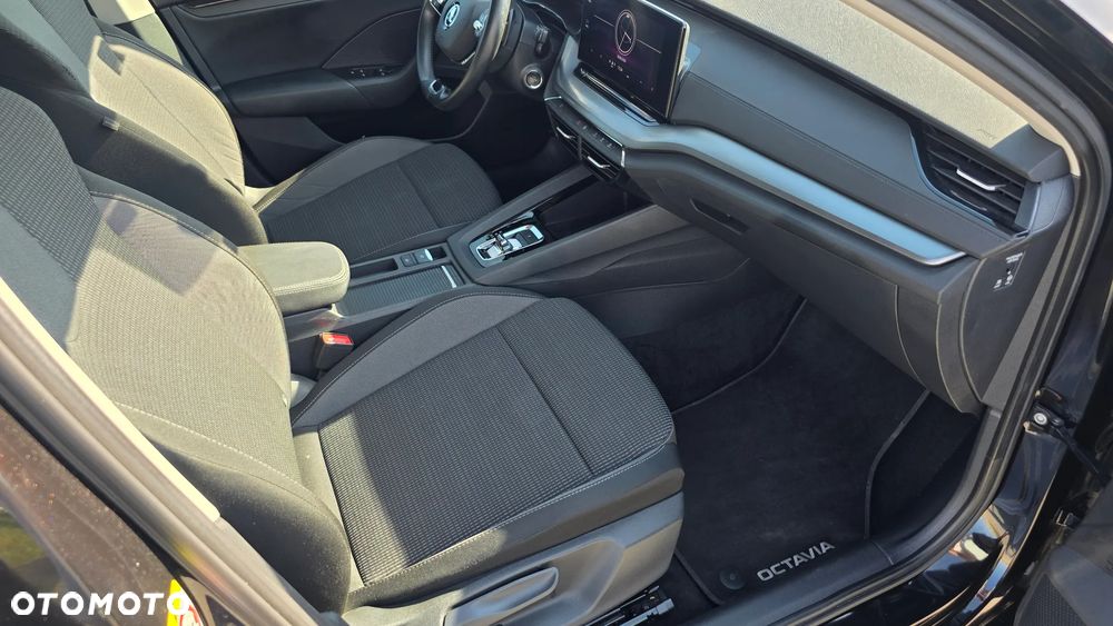 Skoda Octavia 2.0 TDI Ambition DSG - 17