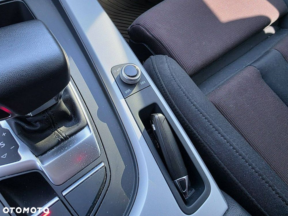 Audi A4 Limousine - 31