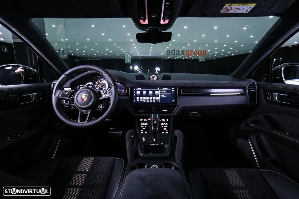 Porsche Cayenne Turbo GT - 8