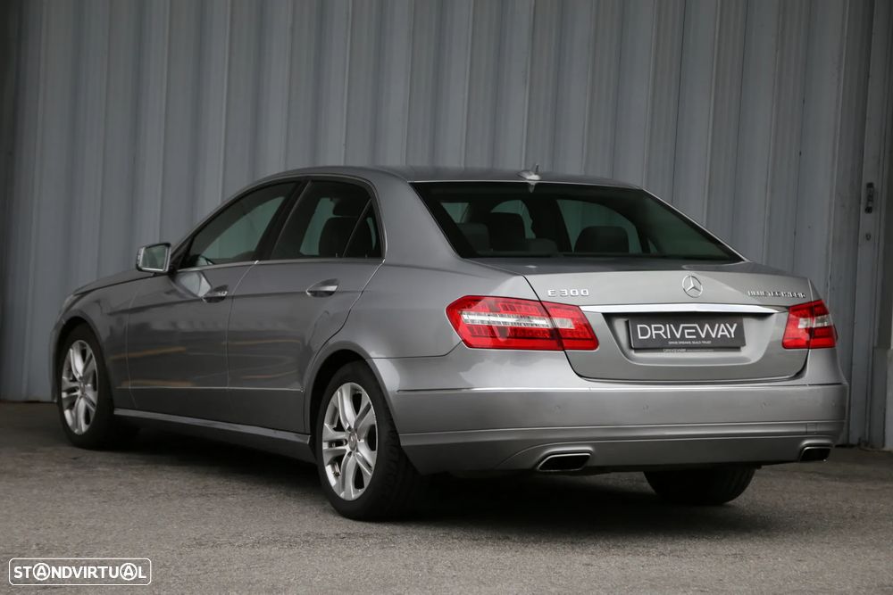 Mercedes-Benz E 300 Bluetec Hybrid Avantgarde - 3