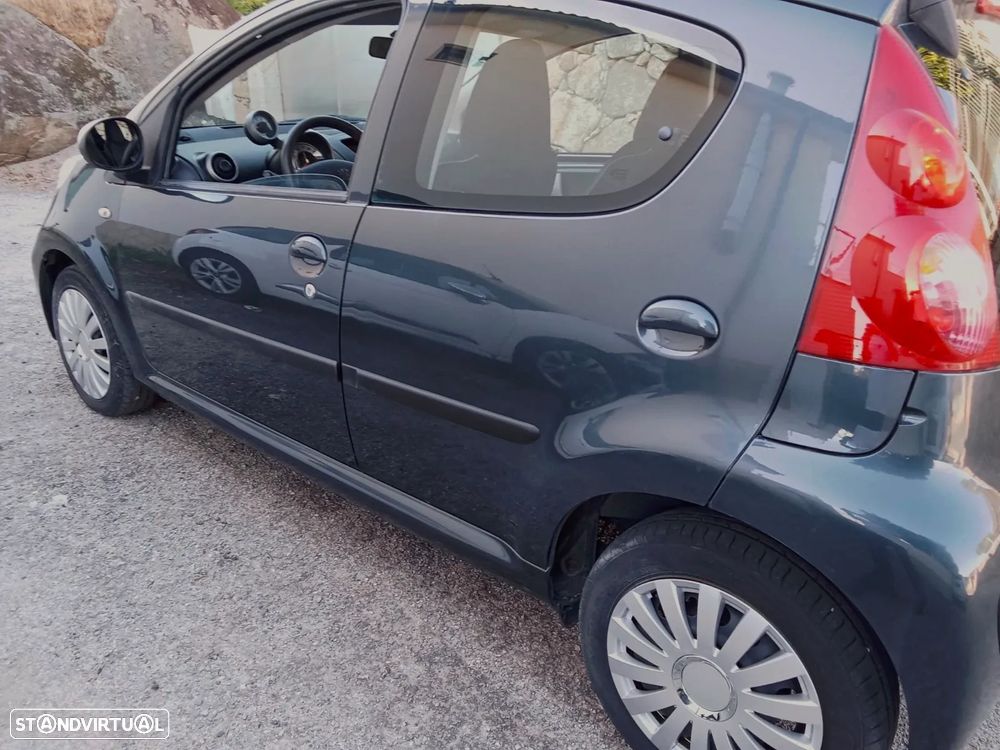 Peugeot 107 1.4 HDi Trendy - 5