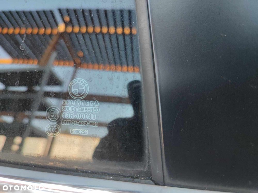 BMW E60 / E60 LCI ORYGINALNE KOMPLETNE DRZWI LEWY TYŁ 2-KOLOR + SZYBA + MECHANIZM SZYBY O NR.  7 202 341 / 7 111 377 / 7 161 309 OEM - 8