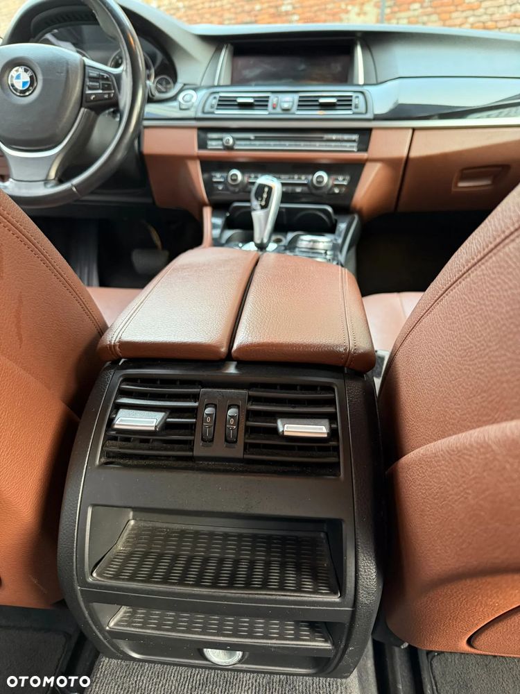 BMW Seria 5 520d Luxury Line - 26