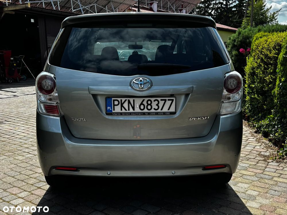 Toyota Verso 2.0 D-4D - 5