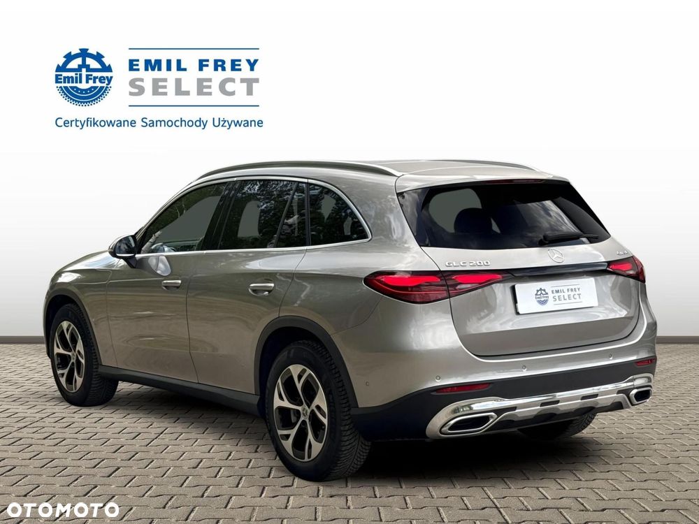 Mercedes-Benz GLC - 4