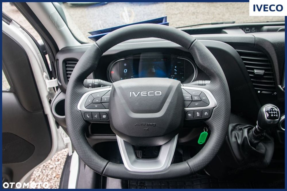 Iveco Daily 35S18 Kontener 8EP + Winda 3.0 180KM - 23