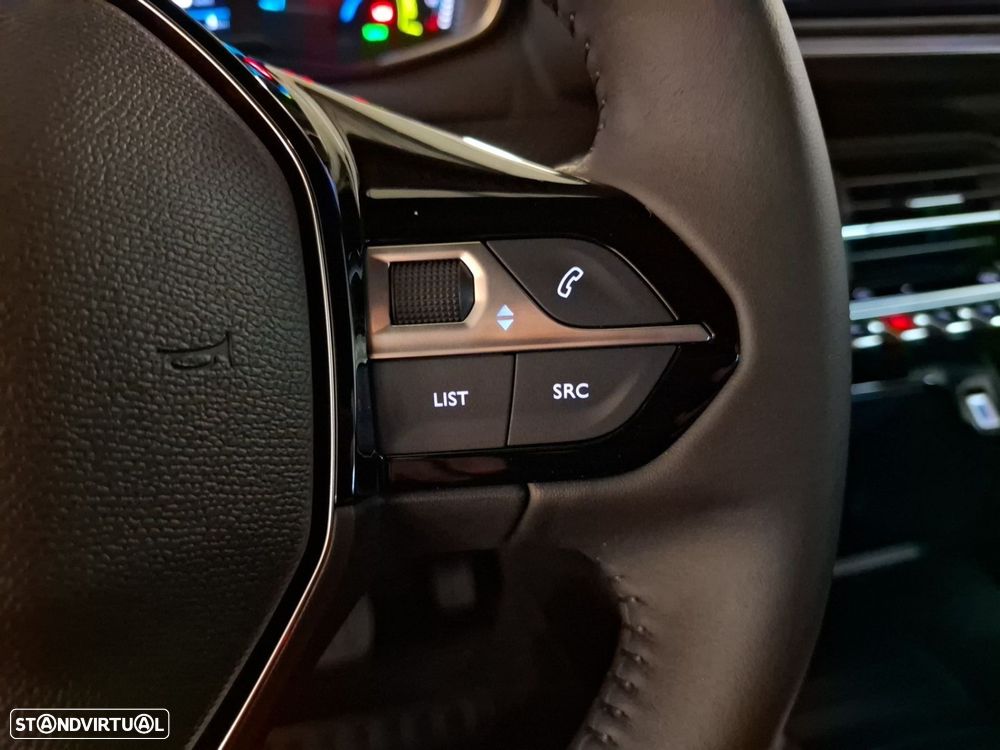 Peugeot e-2008 54 kWh Active - 17