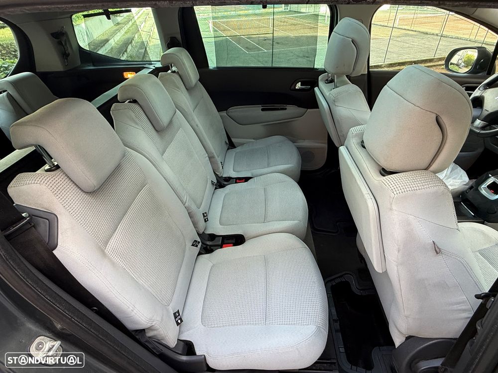 Peugeot 3008 1.6 HDi Sport - 12