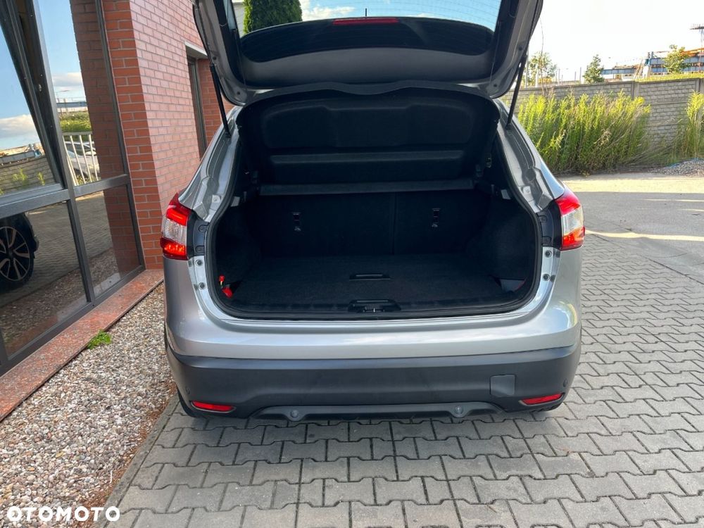 Nissan Qashqai 1.2 DIG-T N-Connecta - 33