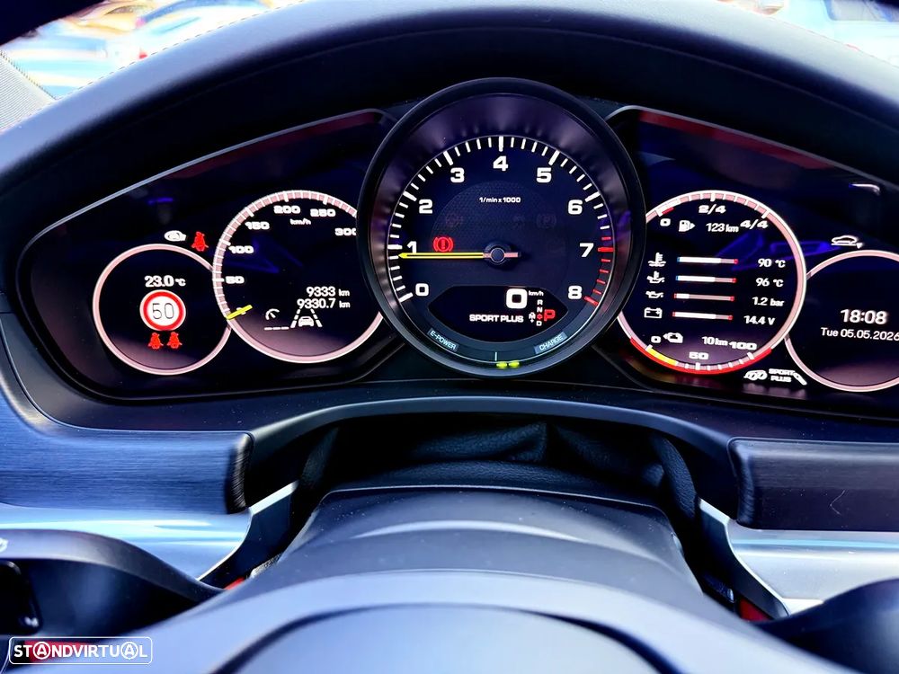 Porsche Panamera 4 E-Hybrid Platinum Edition - 15