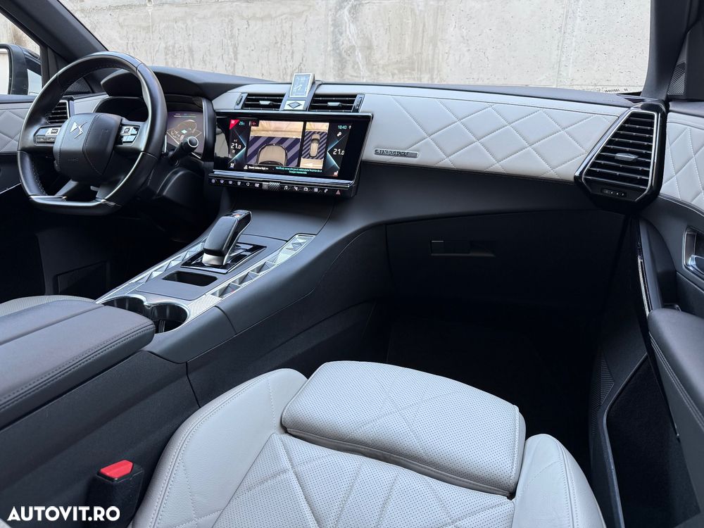 DS Automobiles DS 7 Crossback 4x4 300 RIVOLI - 13