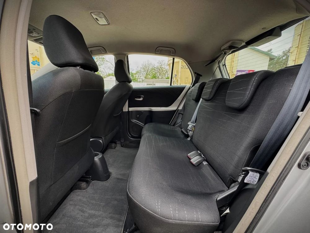 Toyota Yaris 1.3 Sol Premium MM - 9