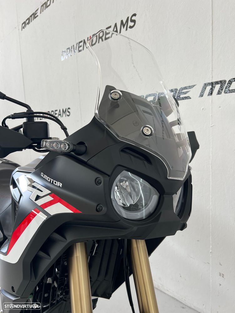 QJ Motor SRT 125DX - 6