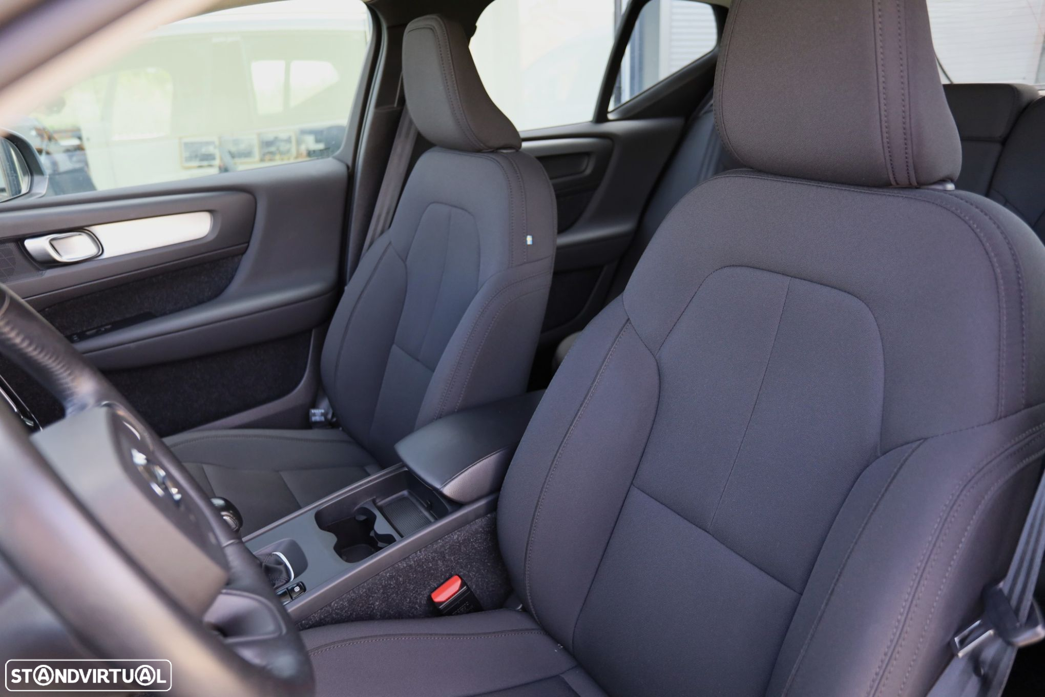 Volvo XC 40 2.0 D3 Momentum Plus - 10