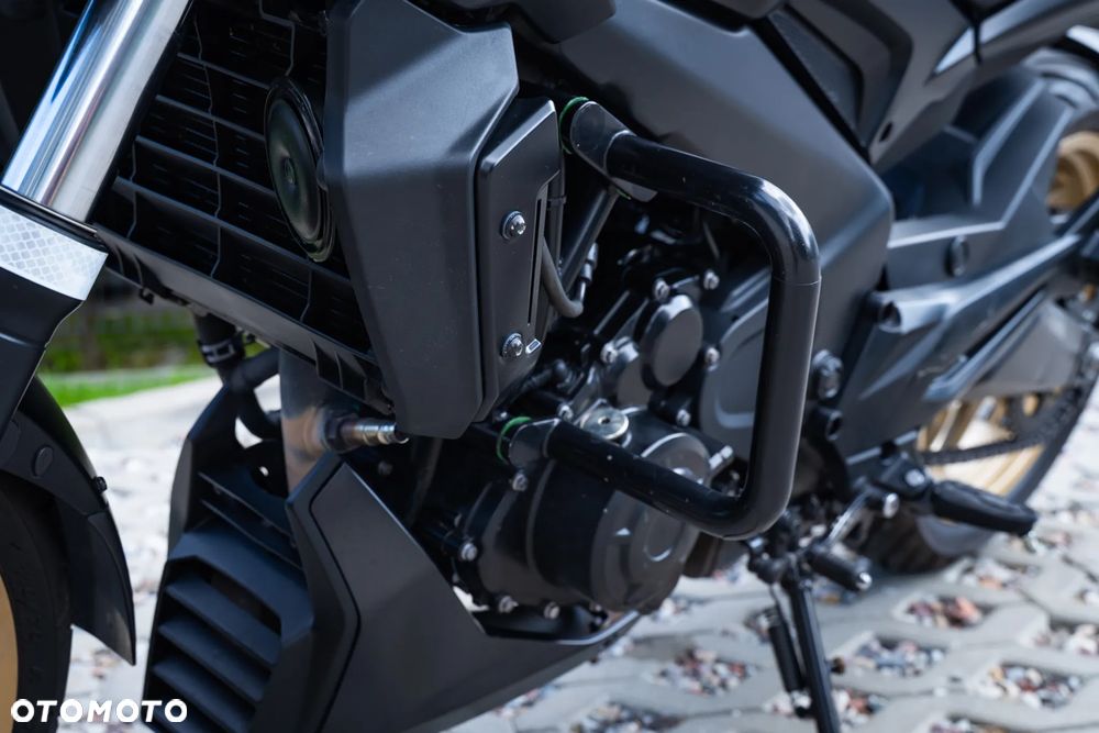 Bajaj Dominar 400 - 8