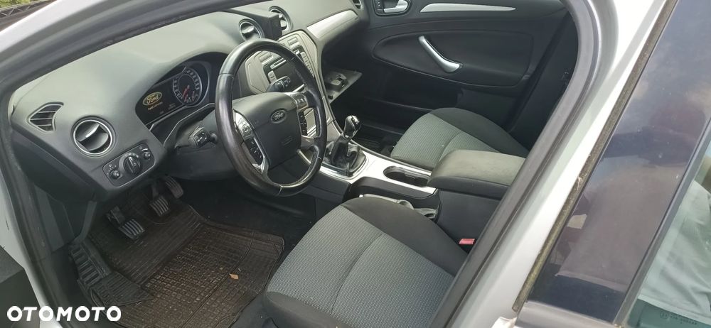 Ford Mondeo 2.0 Gold X - 10