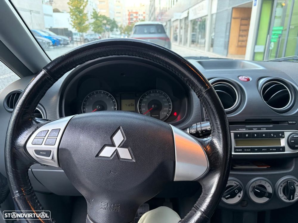 Mitsubishi Colt - 8
