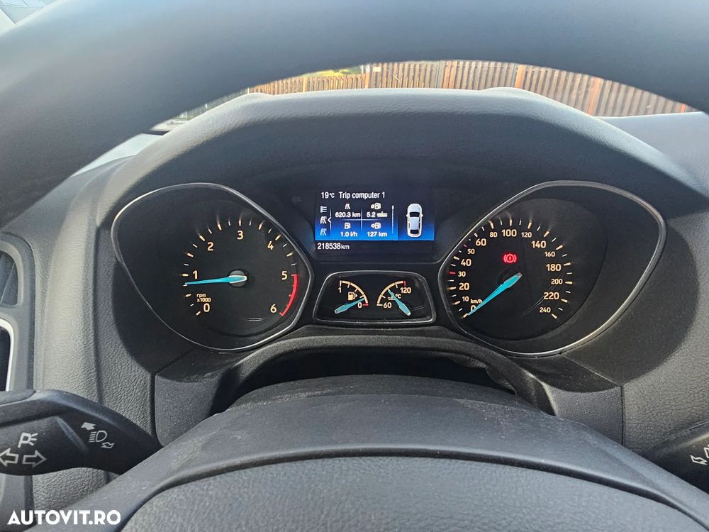 Ford Focus 1.5 TDCi Titanium - 8
