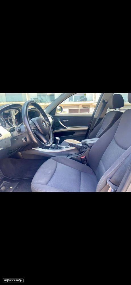 BMW 318 d Navigation - 8
