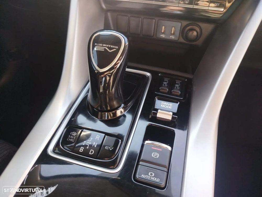 Mitsubishi Eclipse Cross - 10