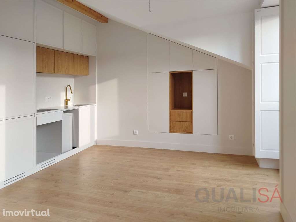 Apartamento T1 novo, com varanda e lugar de garagem em S. Vítor em ... - Grande imagem: 3/35