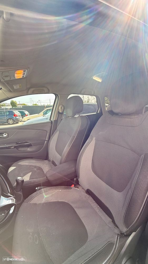 Renault Captur 0.9 TCE - 10