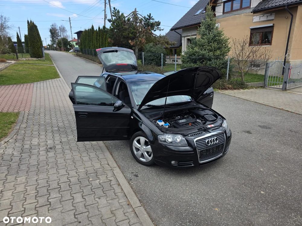 Audi A3 Sportback 2.0 FSI Ambition - 1
