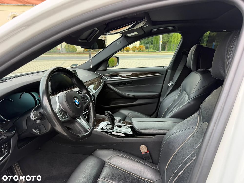 BMW Seria 5 530d xDrive M Sport sport - 5