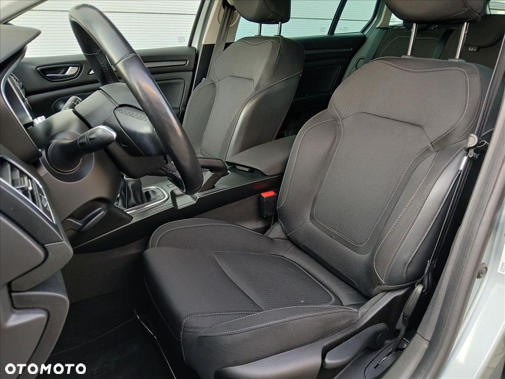 Renault Megane 1.5 Blue dCi Zen - 9