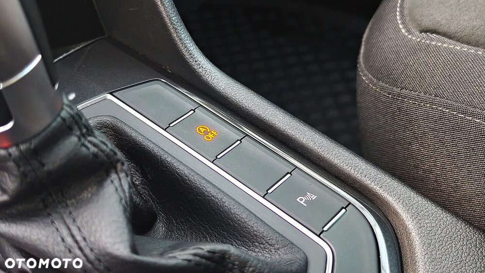 Volkswagen Tiguan - 36