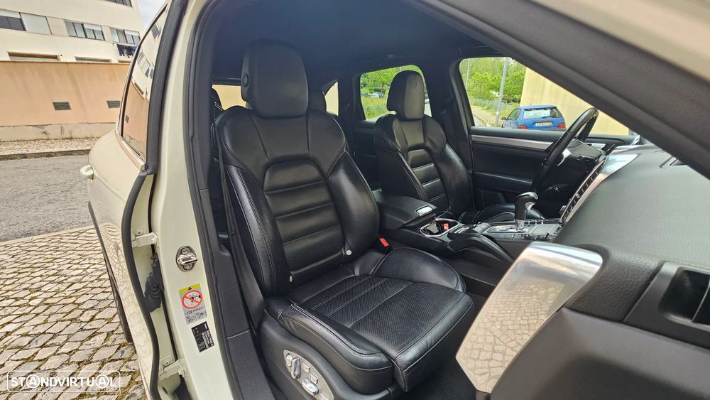 Porsche Cayenne ver-standard - 39