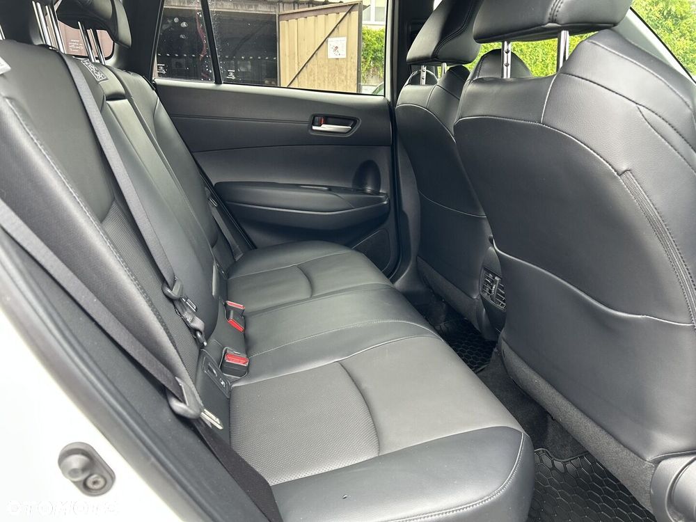 Toyota Corolla Cross 2.0 Hybrid Executive - 14