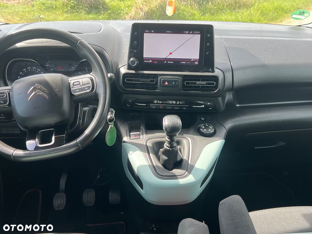 Citroën Berlingo XL 7-Sitzer BlueHDi 130 SHINE - 17