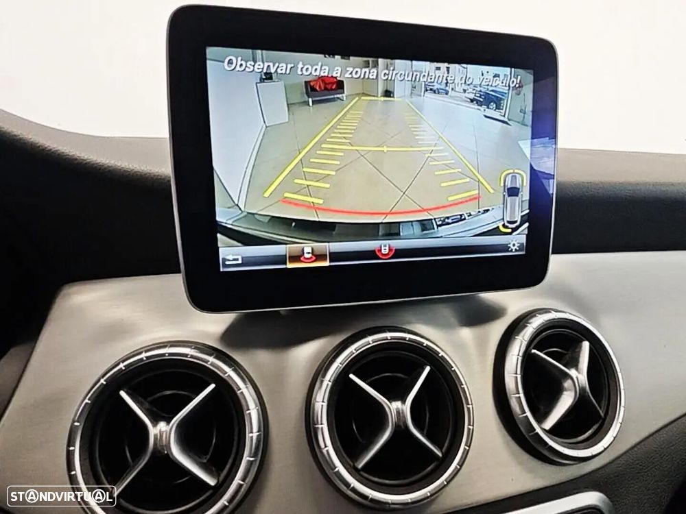 Mercedes-Benz CLA 180 7G-DCT AMG Line - 37