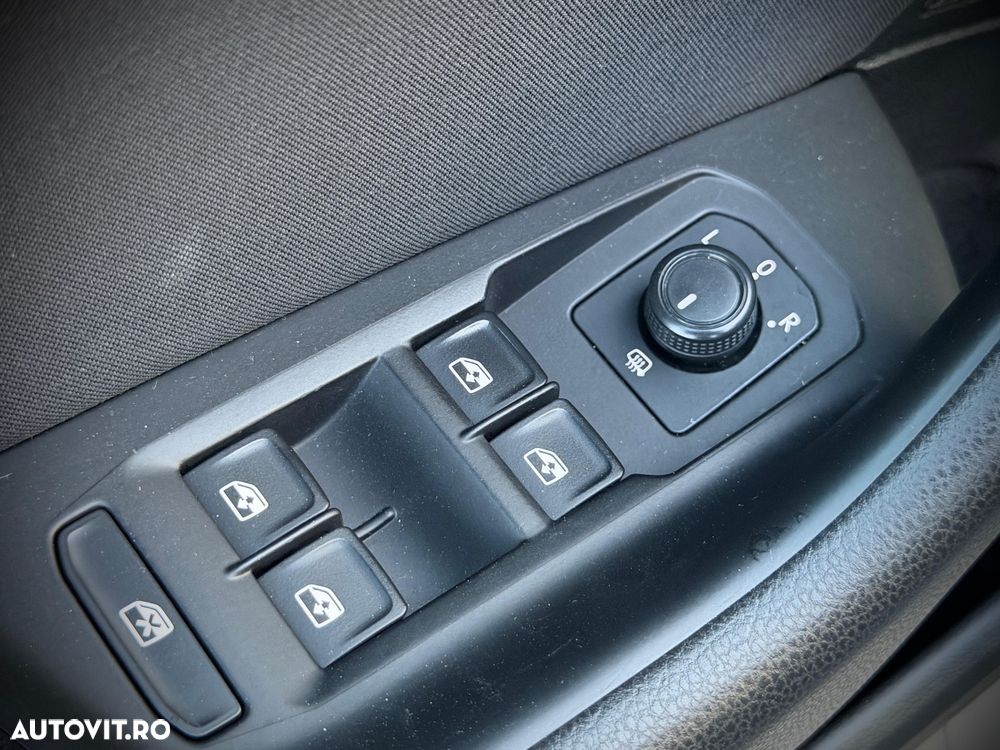 Volkswagen Passat 2.0 TDI SCR DSG Highline - 31