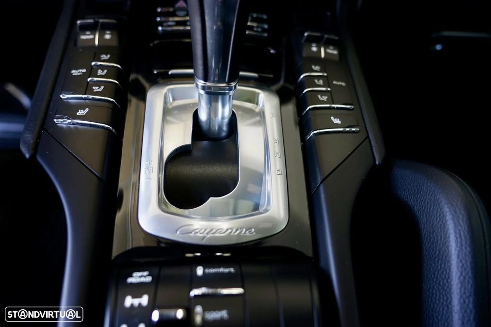 Porsche Cayenne Diesel Platinum Edition - 26
