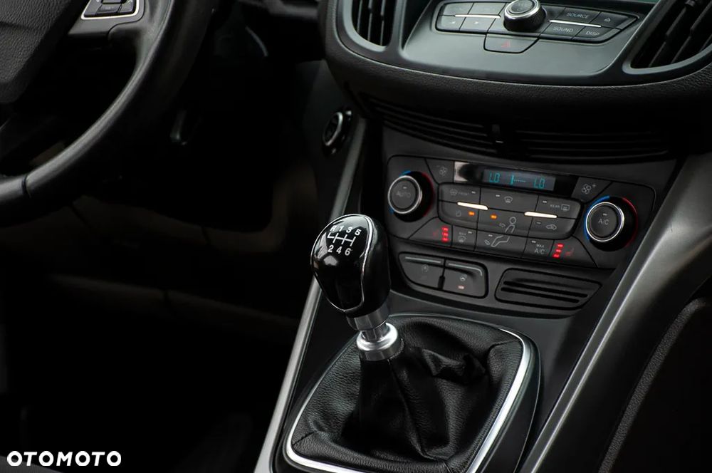 Ford Kuga 1.5 EcoBoost FWD Titanium ASS - 11
