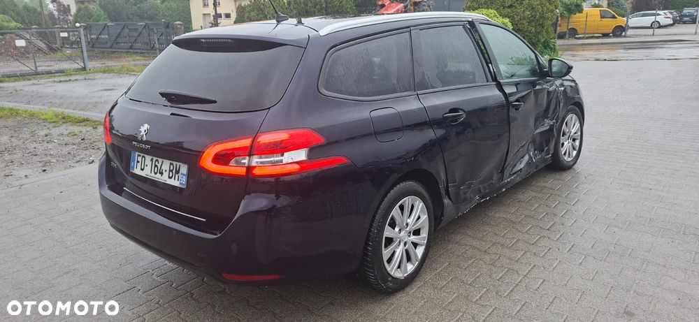Peugeot 308 PureTech 130 GPF Stop & Start Allure - 4