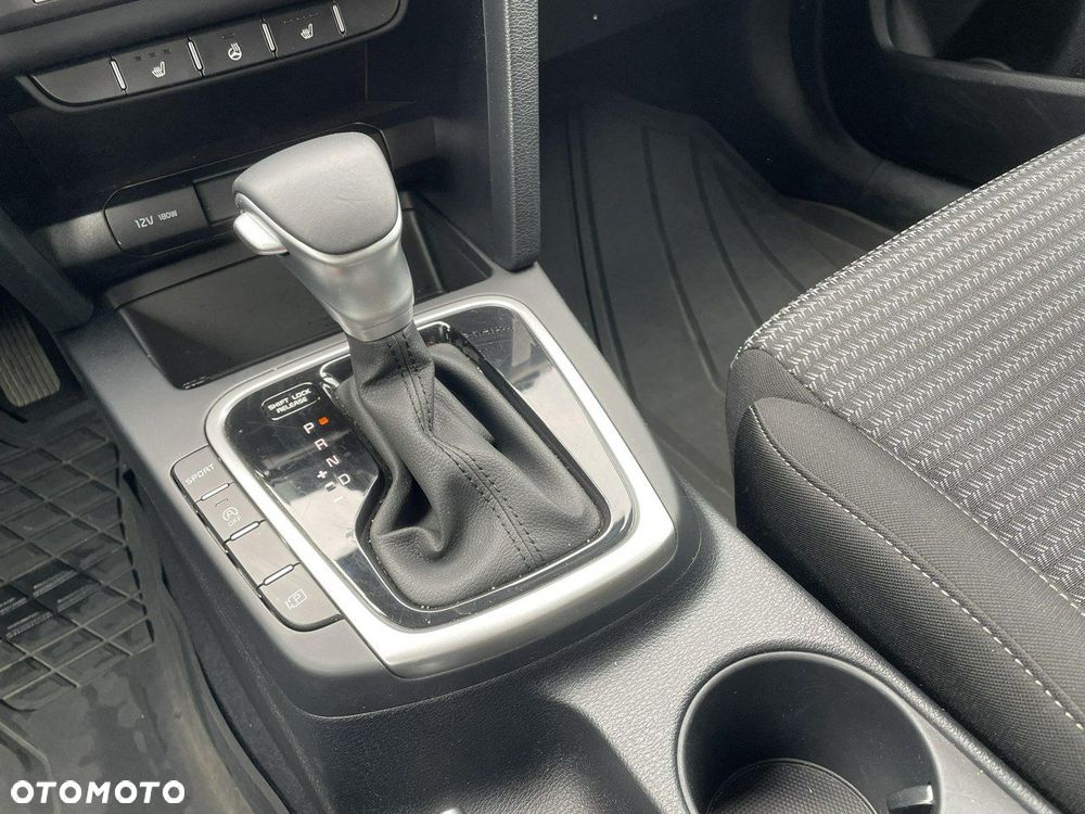 Kia XCeed - 15