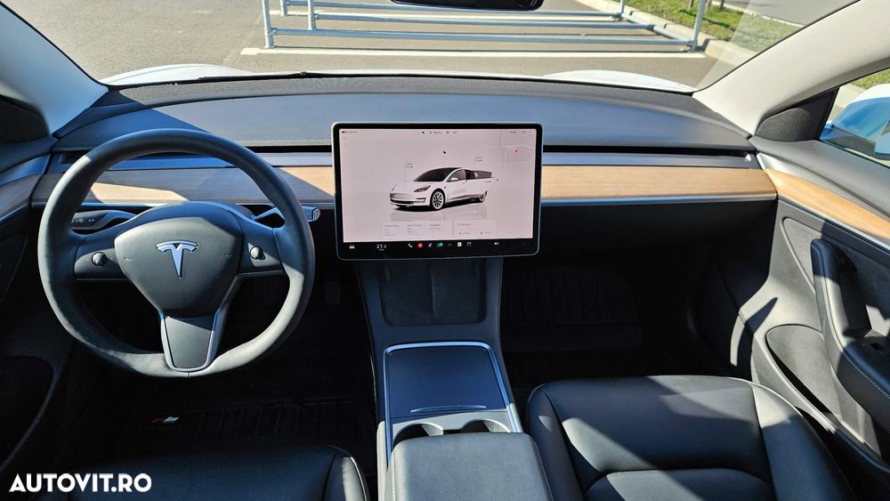 Tesla Model 3 AWD Long Range - 7