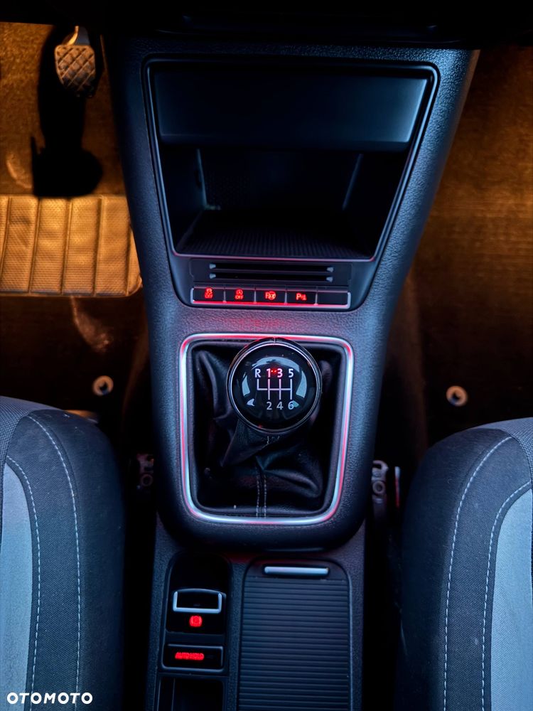 Volkswagen Tiguan - 28