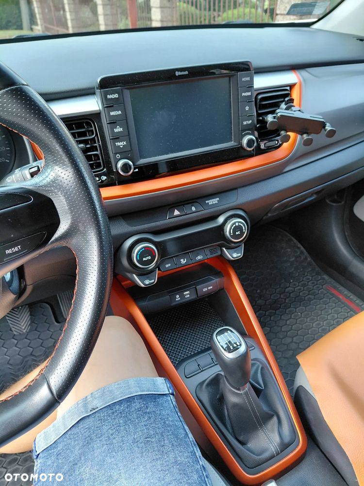 Kia Stonic 1.4 L - 5