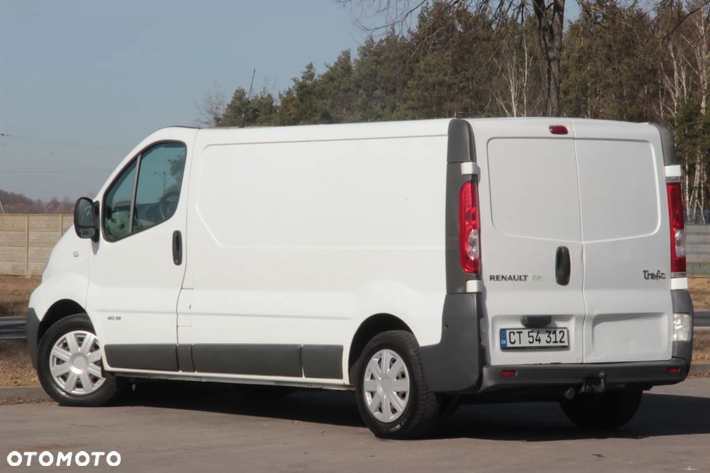 Renault Trafic LONG - 23