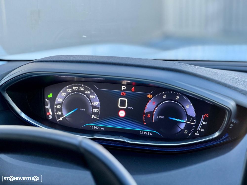 Peugeot 3008 1.6 BlueHDi Allure EAT6 J18 - 21